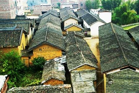 何屋村.jpg